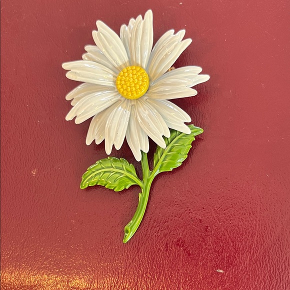 Jewelry - Vintage Daisy Brooch